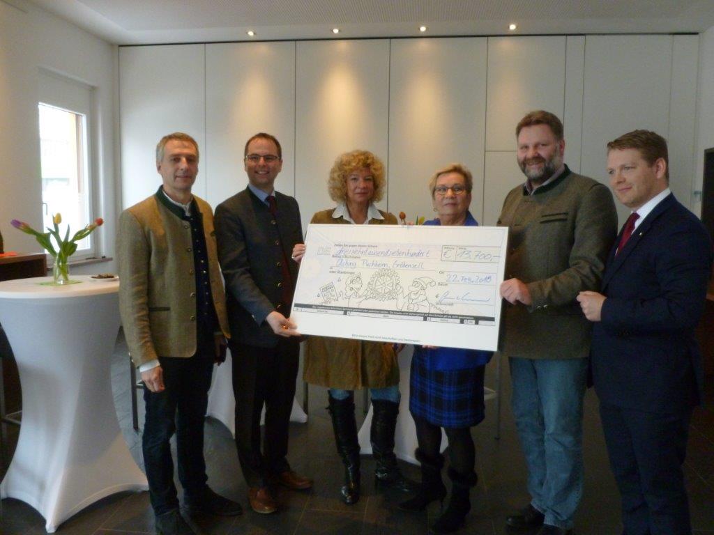 Rotary München West spendet Puchheim, Olching und Gröbenzell 13.700 € für soziale Zwecke