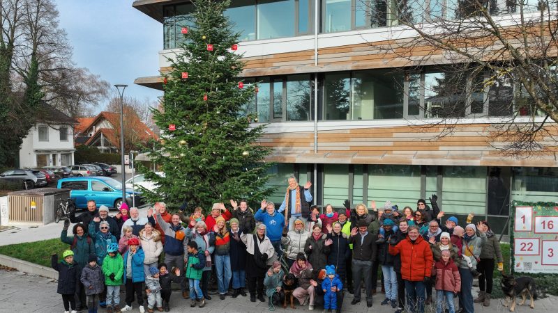 Fröhliche Weihnachtsgrüße von eurer UWG