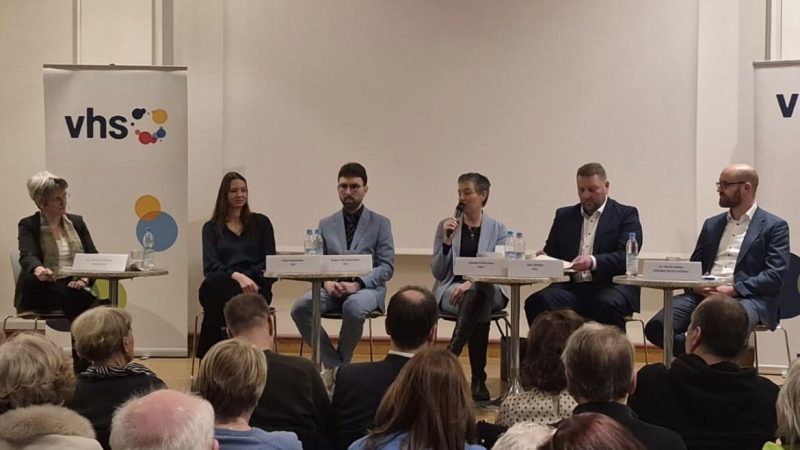 Podiumsdiskussion in Gröbenzell: Klartext für unsere Gemeinde